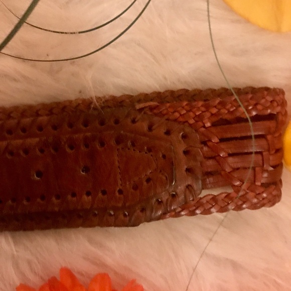 Streets Ahead Belt - Picture 5 of 8